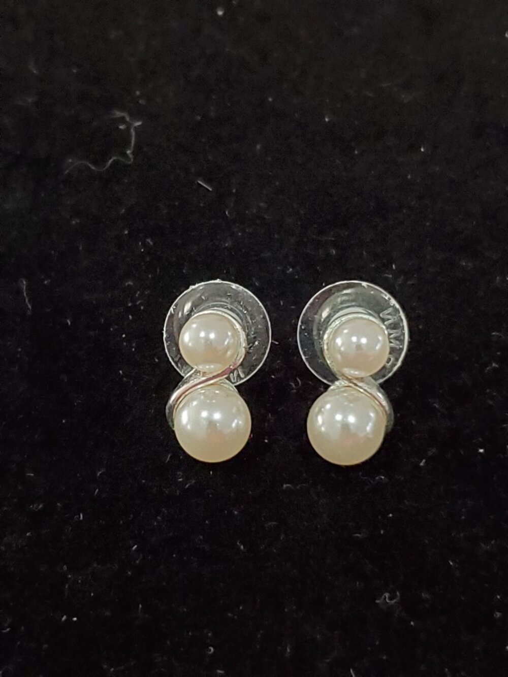 Double Faux Pearl Silver Tone Pierced Earrings Stud Post Backing-Beautiful!